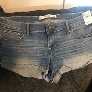 Abercrombie shorts size14